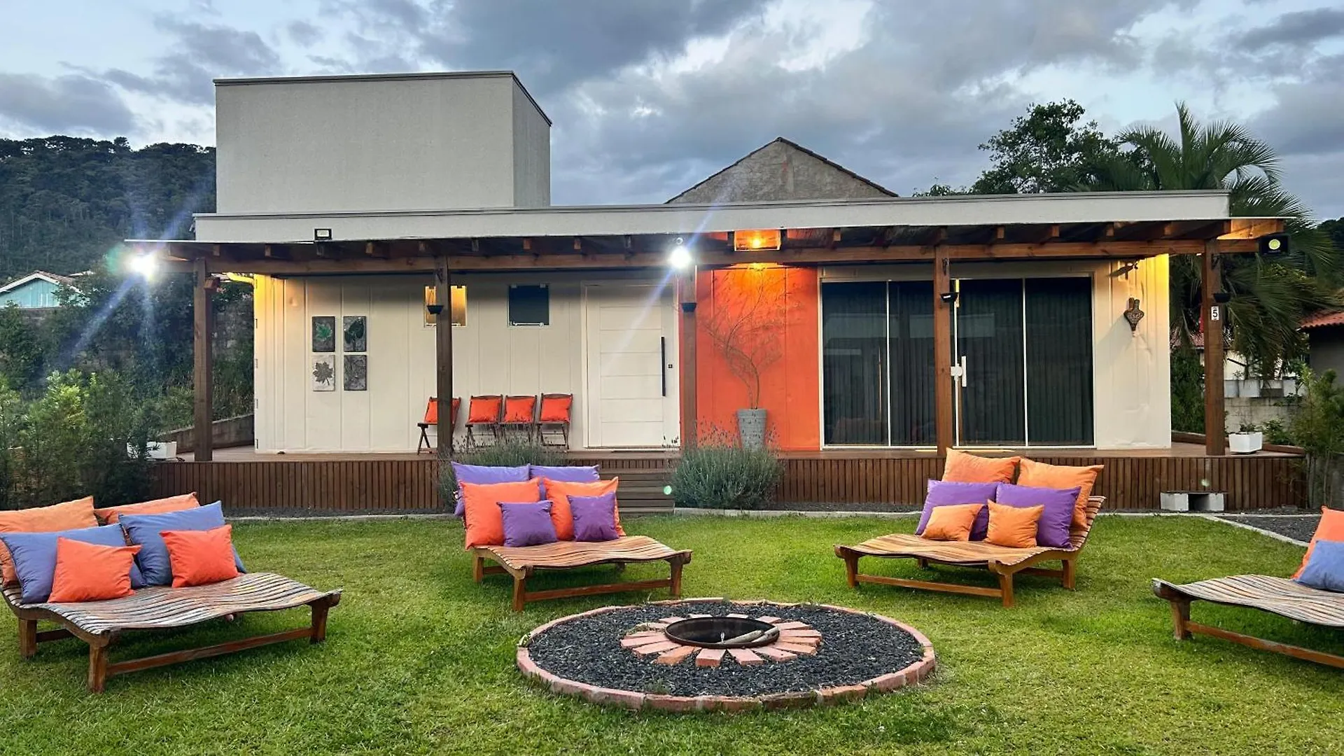 Container Guesthouse - Loft Urubici